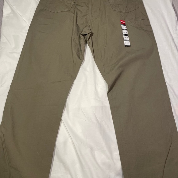 Brand New Wrangler Pants - Picture 3 of 3